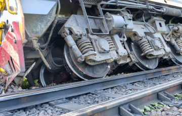 Train derailed from the tracks