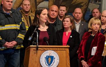 MA_Elizabeth Saunders_Firefighter and Childrens protection act press conf Jan 2019