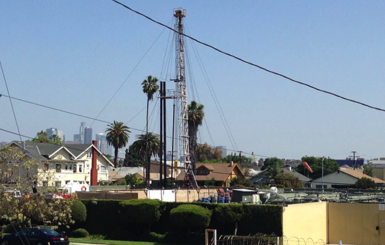 An oil drilling operation in a neighbourhood in Los Angeles. Image courtesy of Stand Together Against Neighborhood Drilling  and Stand L.A.